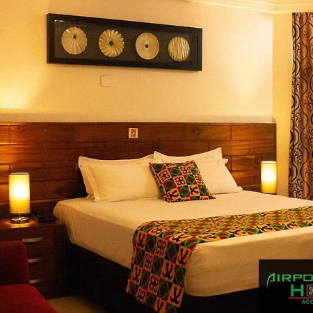 Airport West Hotel Accra Exteriör bild