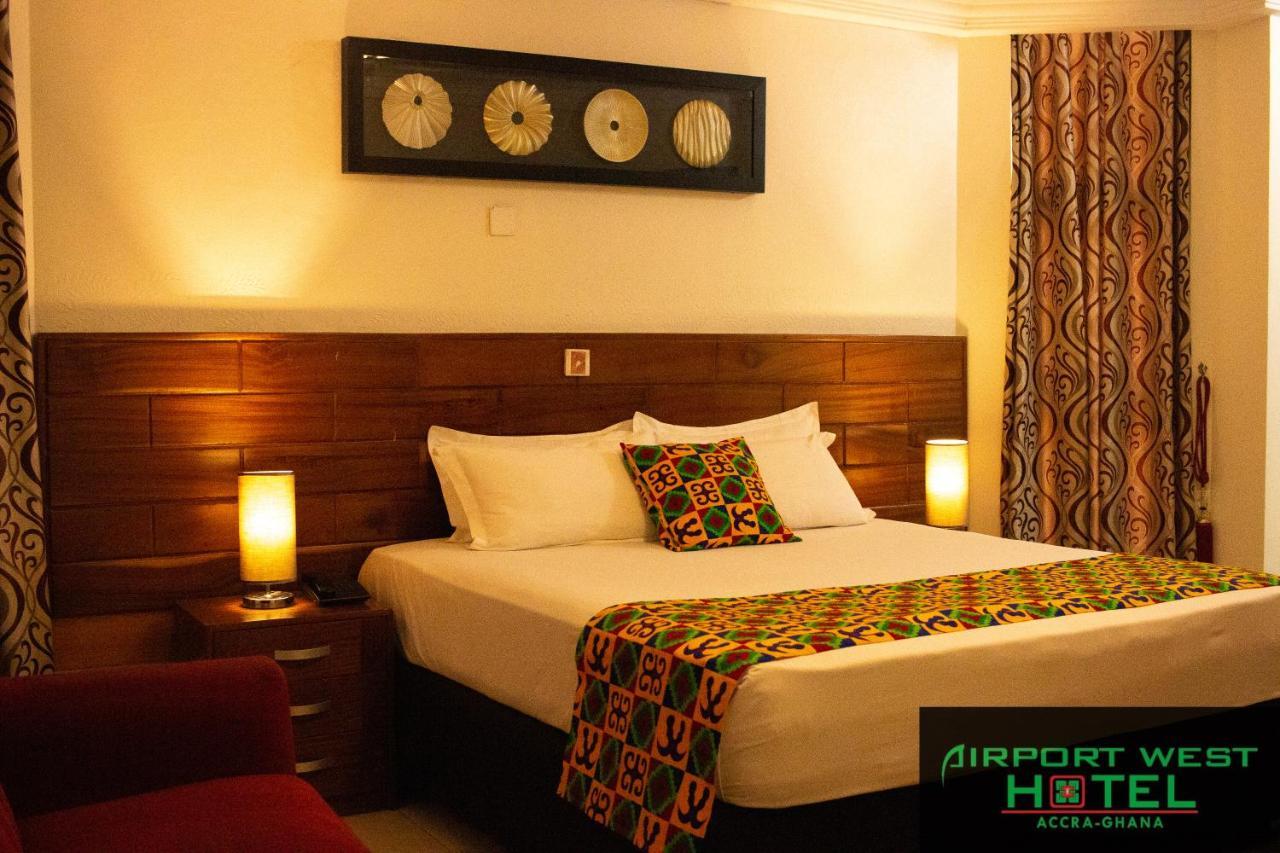 Airport West Hotel Accra Exteriör bild